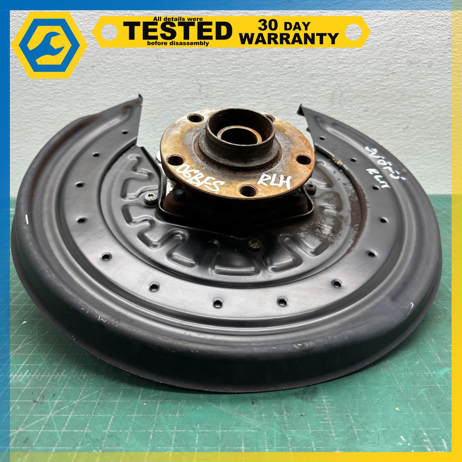06-12 BENTLEY Flying Spur REAR LEFT DRIVER SIDE SPINDLE KNUCKLE W/ HUB OEM