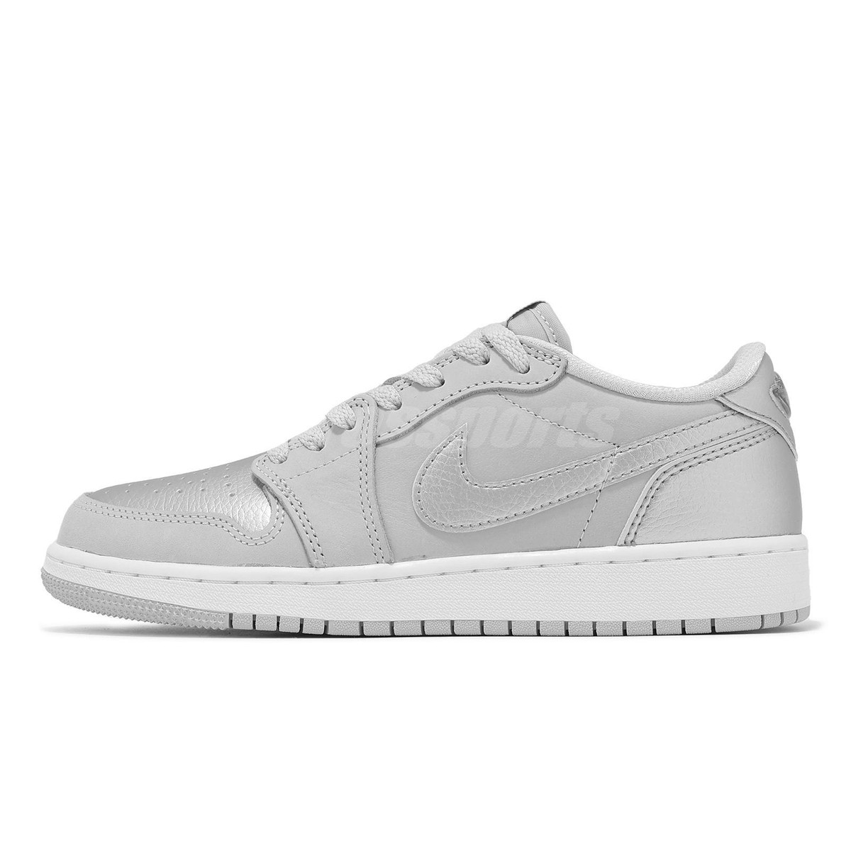 Nike Air Jordan 1 Retro Low OG GS AJ1 Metallic Silver Kids Nike Air Jordan 1 Retro Low OG GS AJ1 Metallic Silver Kids