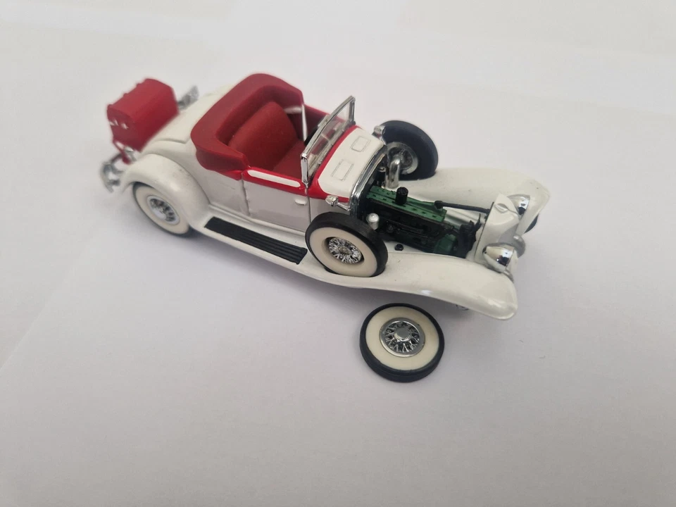 1/43 SCALE FRANKLIN MINT CLASSIC 1931 CORD ROADSTER DIECAST CAR - Image 2 of 4