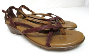 sandals with big toe loop