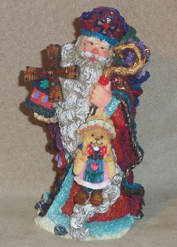 1998 Crinkle Claus Possible Dreams 5.5" Teddy Dutch Crinkle w Windmill & Toys