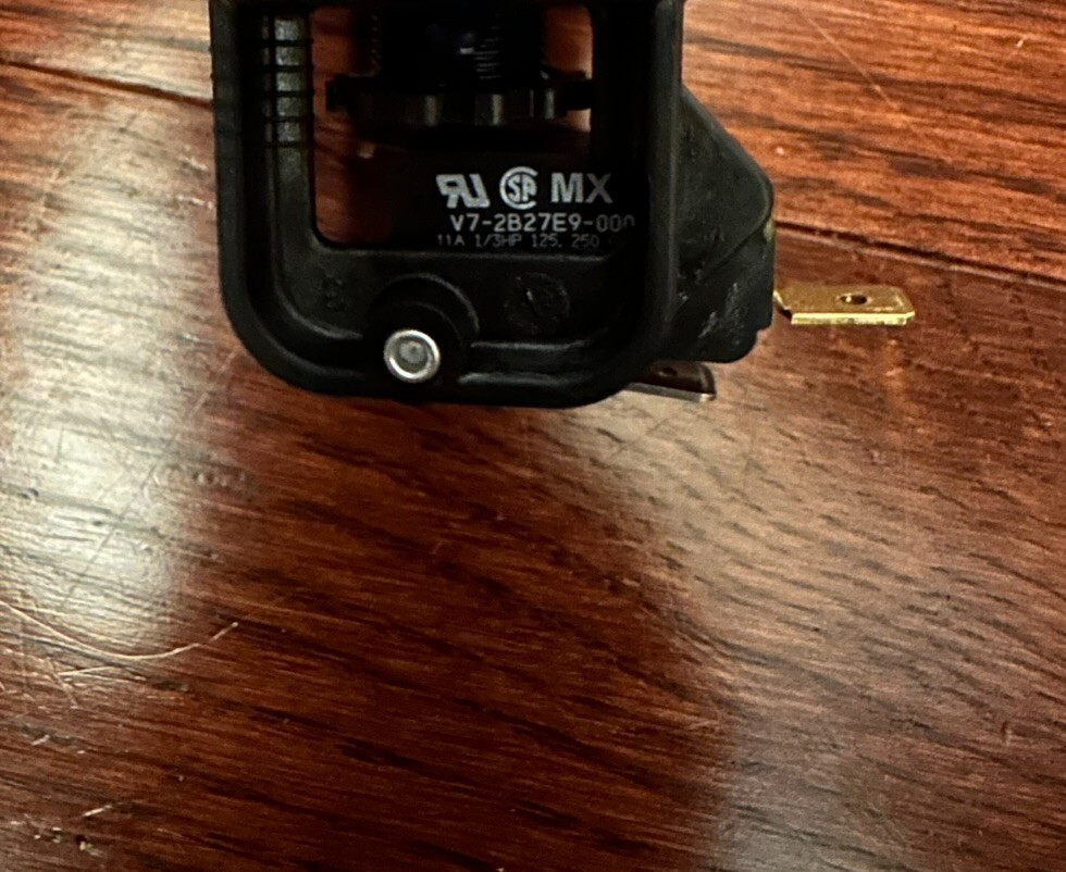 Raypak 4098P-DB Pressure Switch 1.75 PSI for Raypak 106A / 156A Heater