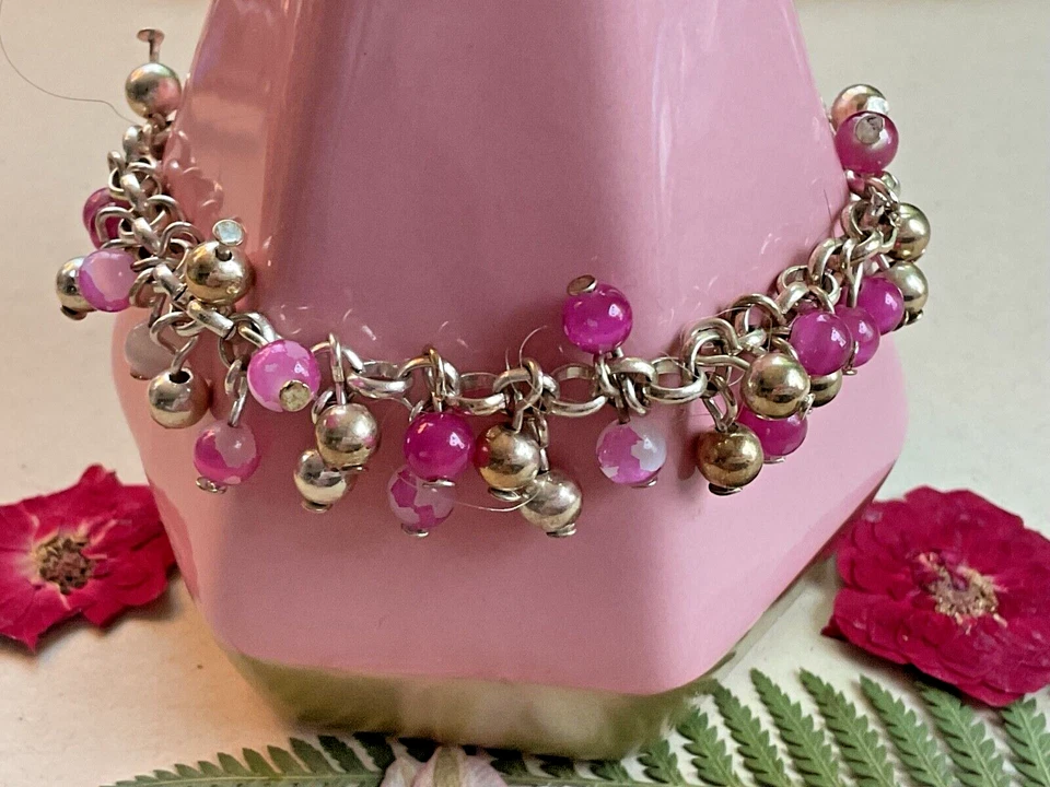 Women’s Beaded Bracelet Pink and White Pretty - Image 3 of 4