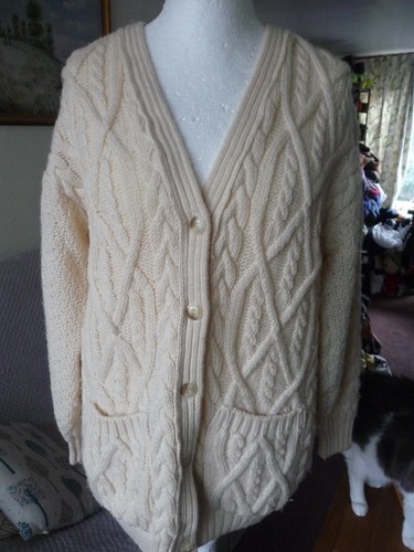 handknitted aran cream cable chunky knit cardigan size XL 46"