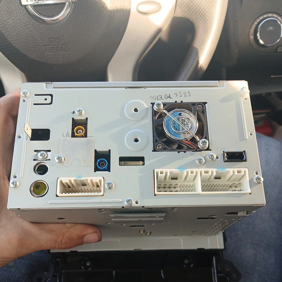 2014-2015 Kia Sorento радиоприемник дисплей экран навигации 965601UAA0VA OEM - Изображение 2 из 3