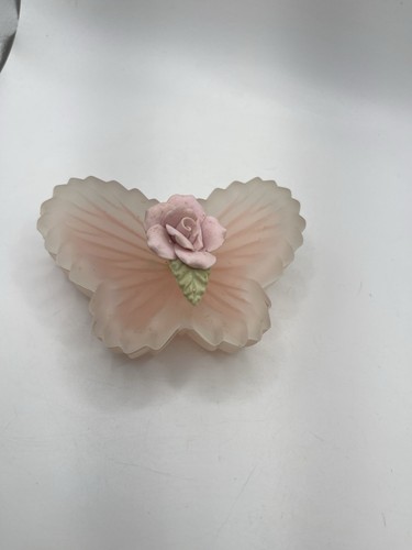 Vintage Butterfly Shape Frosted Glass Candle Holder- With Lid - Pink Rose on Top - Picture 19 of 24
