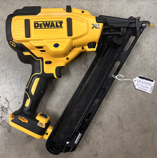 DEWALT DCN650 20V XR Brushless Cordless Battery Powered 15GA Finish Nailer