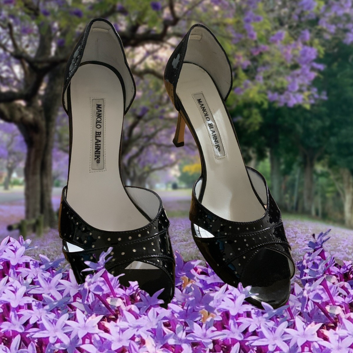 MANOLO BLAHNIK BLACK PATENT LEATHER ROUND TOE SANDAL SIZE