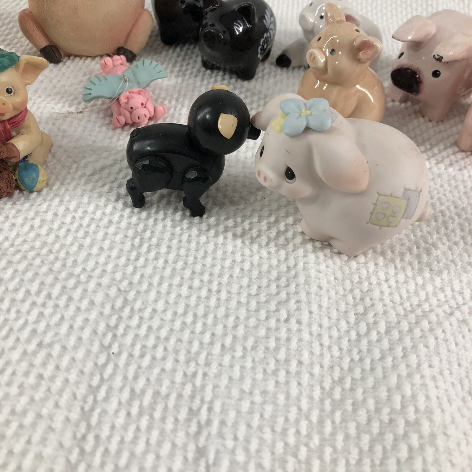 Lot of 13 pig collection salt and pepper ceramic wood plastic pig decor