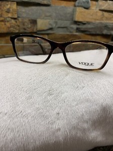 vogue eye frames