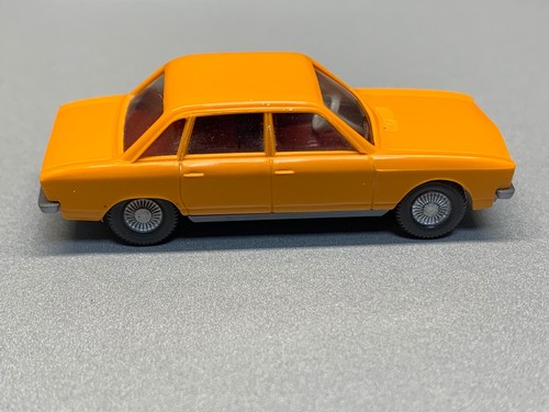 Volkswagen VW K 70 sedan Limousine Oldtimer classic car orange Wiking H0 1:87 - Bild 8 von 12