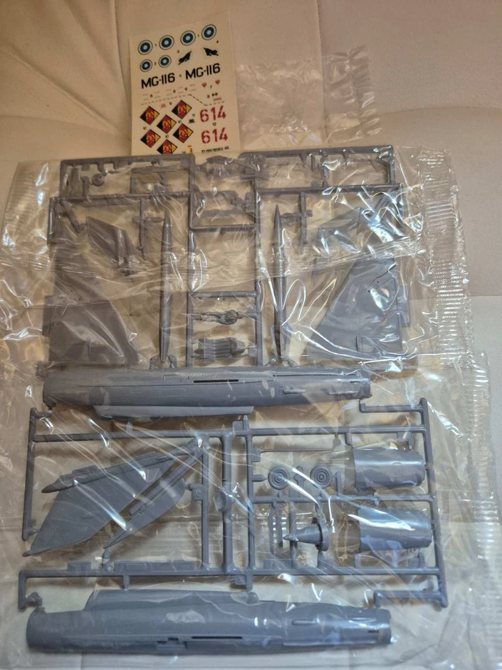 Revell: MIG 21 bis "FISHBED" scala 1/72 - Immagine 2 di 4