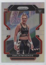 2022 Panini Prizm WWE Silver Prizm Emilia McKenzie #182 r7o