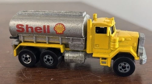 VTG 1979 Mattel Hot Wheels Shell Peterbilt Tanker Truck Hoses Yellow Malaysia