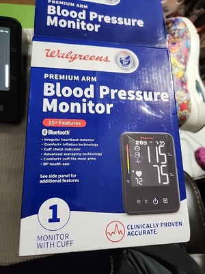 #ad Walgreens Blood Pressure Monitor BPHJN3 DWAG no case and adapter works battery $15.00