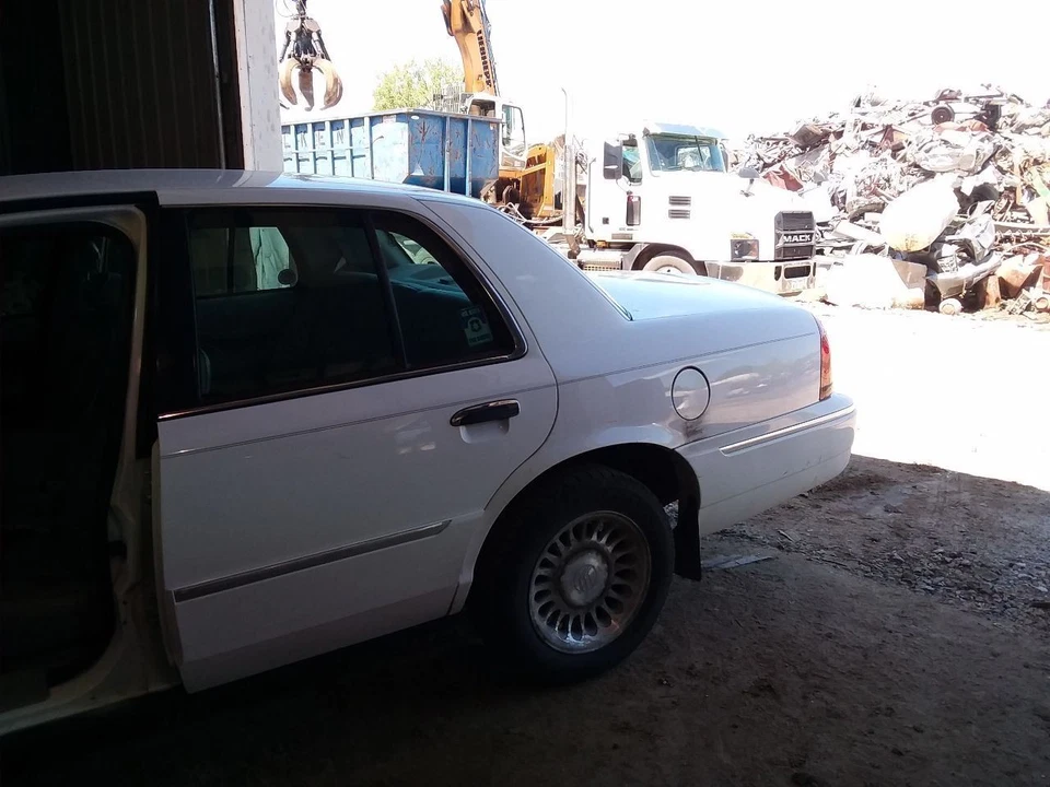 Barra estabilizadora trasera de 17 mm de diámetro para 98-11 Lincoln & Town Car 2096057 Foto 3 de 4