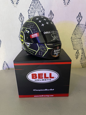 Mini-casque Lando Norris 2025 1:2 - Édition officielle Bell Mini-casque Lando Norris 2025 1:2 - Édition officielle Bell