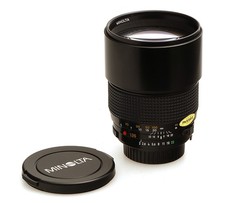 Schönes Minolta Teleobjektiv MD 2 / 135 mm MF für Minolta MD Mount