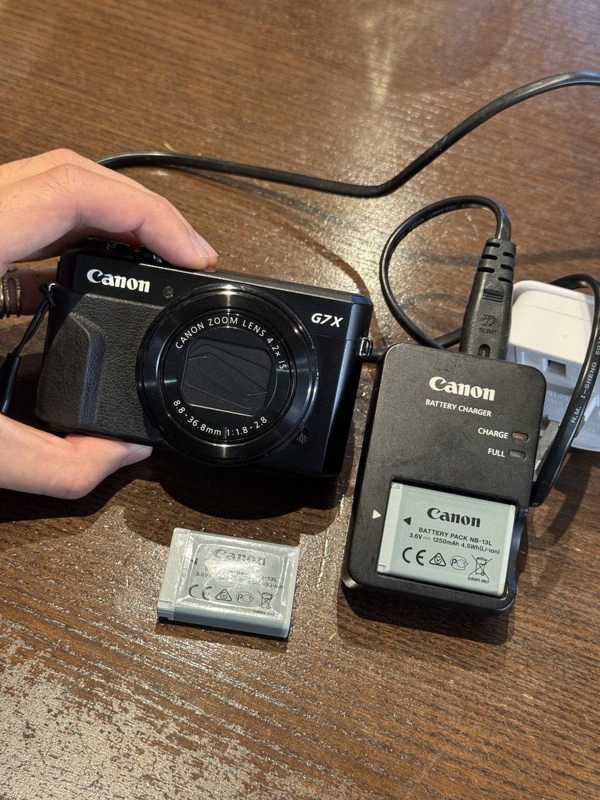 Canon PowerShot G7 X Mark II 20.1 MP Digital Camera