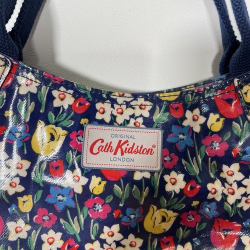 Cath Kidston Blue Bright Floral Print Oil Cloth Handbag Medium VGC - 第 4/11 張圖片