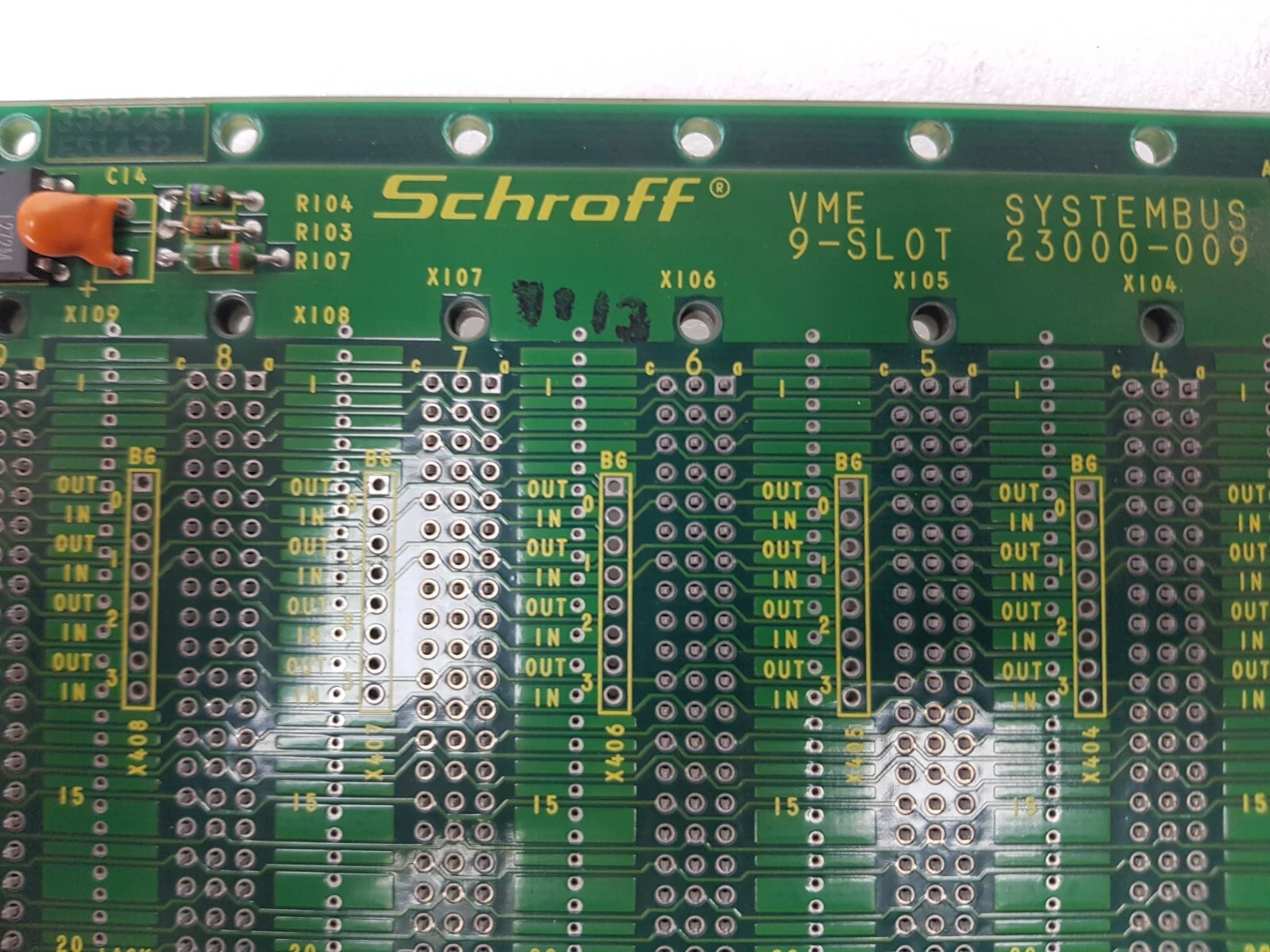 Close-up of the board print: Schroff VME SYSTEMBUS 9-SLOT 23000-009