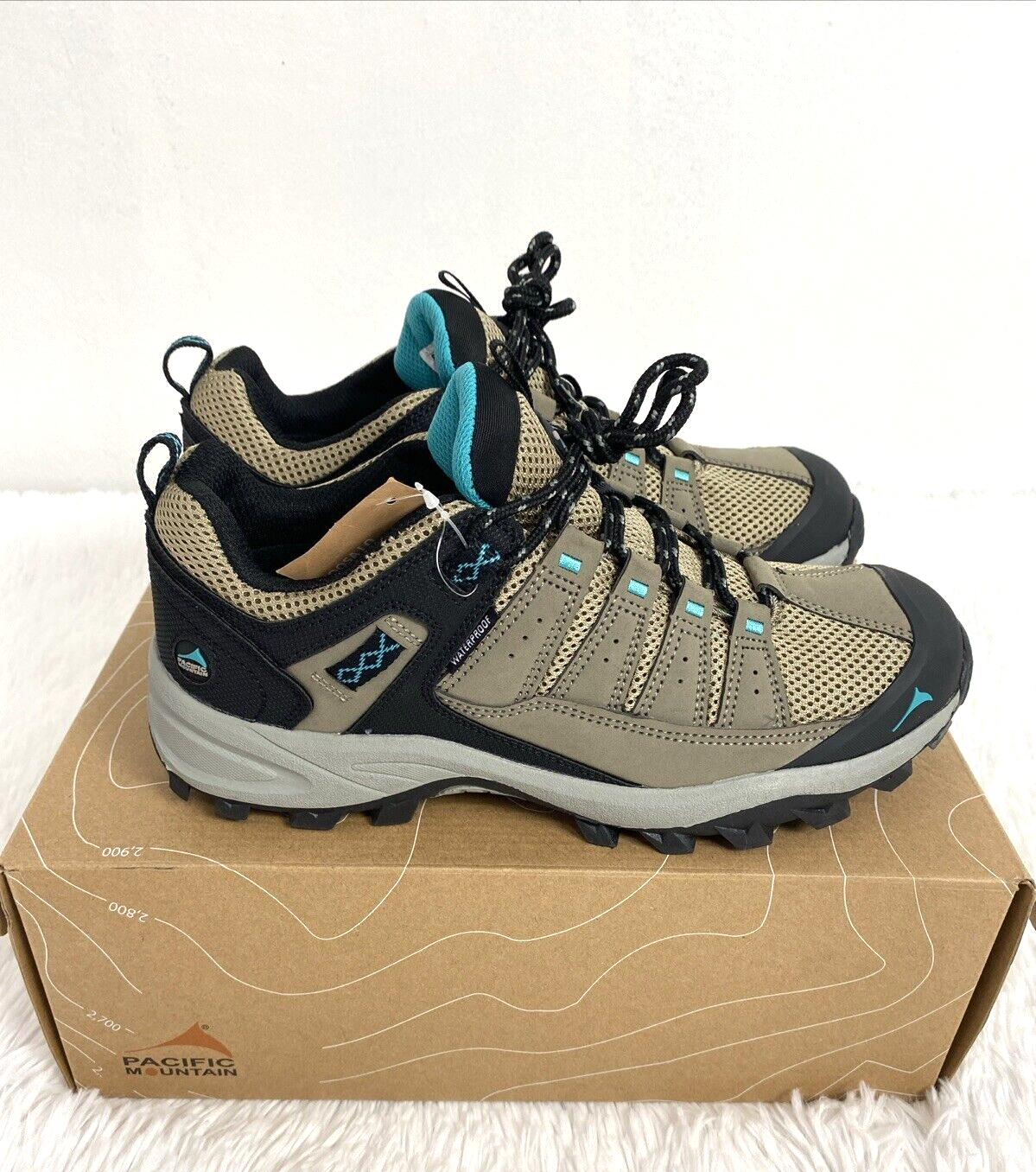 Pacific Mountain Hiking Low Boots Waterproof Shoes Women Size 8.5 Beige Coosa Lo