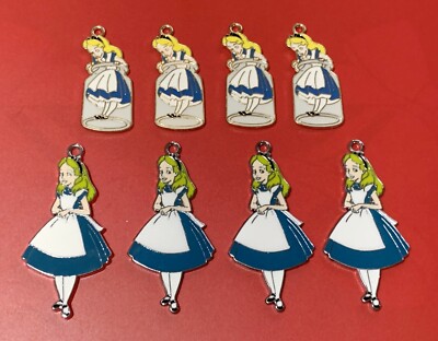 DISNEY ALICE IM WUNDERLAND CHARMS ANHÄNGER EMAILLE METALL SILBER ODER GOLDFARBEN
