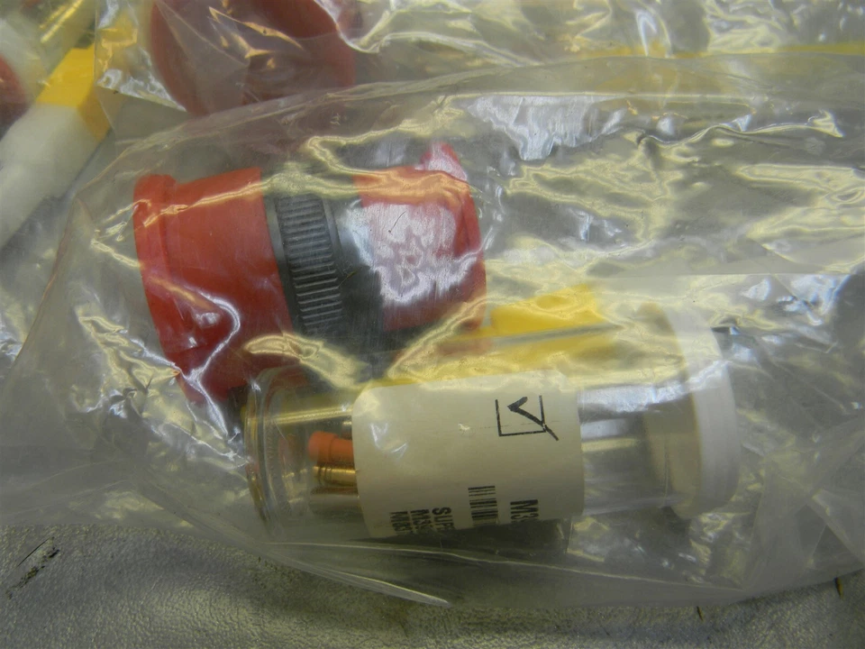 Aero MS3475W14-4SW Circular MIL Spec Connector w/pins M39029/5-118 Lot 3 - Image 2 of 3