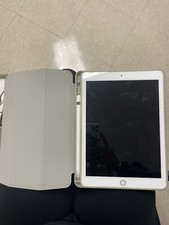 Apple iPad 6th Gen. 128GB Wi-Fi 9.7'' Tablet - Rose Gold. APPLE PENCIL INCLUDED