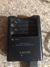 Original Sony BC-CS2A Ni-MH Battery Charger for AA or AAA Size Cable - WORKS