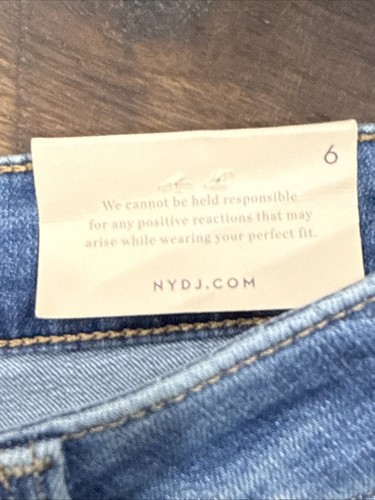 NYDJ Shorts Women's Blue Bermuda Ella Shorts Lift Tuck Denim Size 2 New - Picture 8 of 11