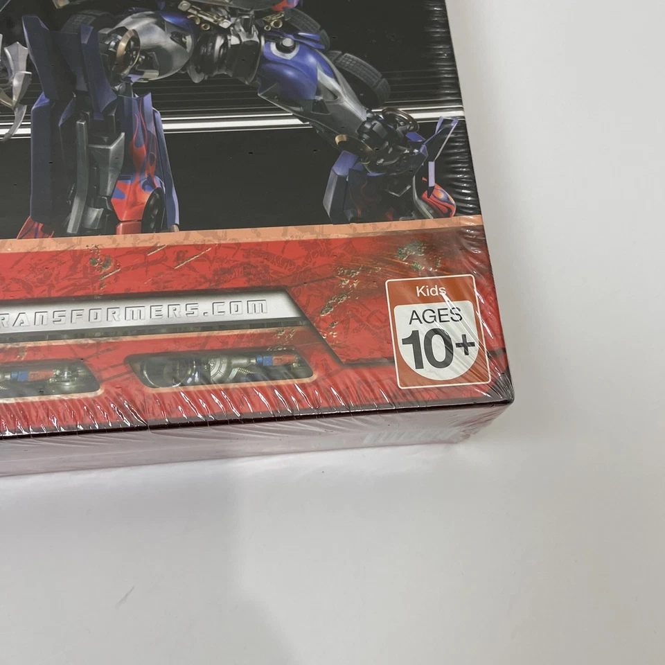 NEW Risk Transformers Board Game Cybertron Battle Edition - Image 3 of 4