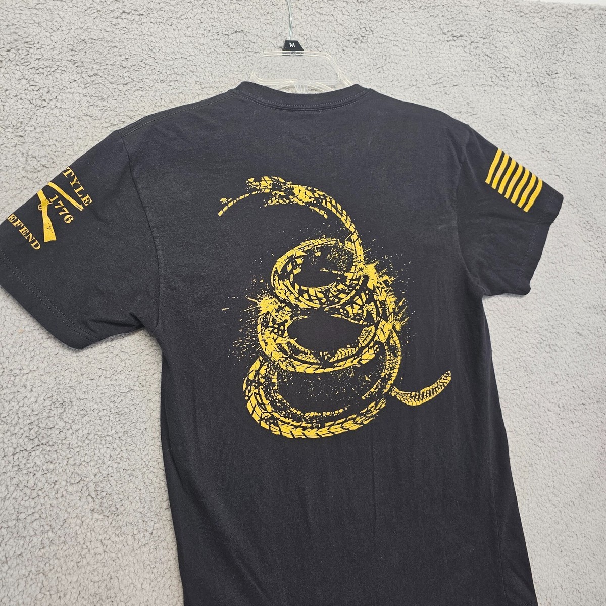 Grunt Style Gadsden Tracks Men's T-Shirt Size Small Black Gold