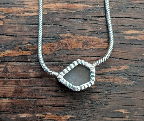 Kendra Scott Mara Tess Silver Tone Druzy Necklace Gray Drusy Stone Dust Bag - Picture 4 of 8