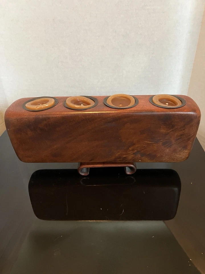 Porta cuatro velas de madera de roble pesado Foto 2 de 4