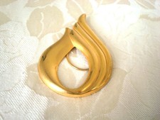 Huge Gold Tone Scarf Ring Clip 2 3/8 x 3 5/8 In. KJ