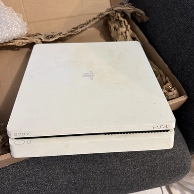 Sony PlayStation 4 Slim