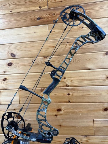 Arco De Poleas 2021 Hoyt Torrex Camo Edge 26-30puLG 60-70 Lb en venta