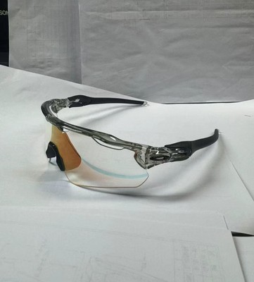 Oakley Radar EV Path OO9208 Prizm photochrome Sonnenbrille leichtes graues Geste