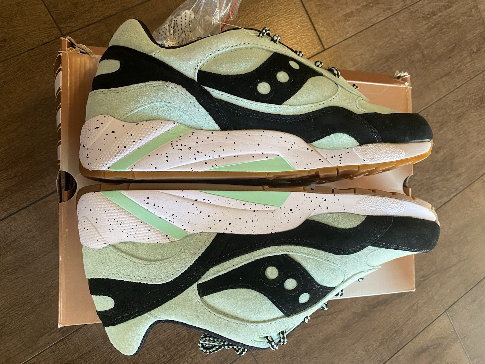 Size 10 - Saucony G9 Shadow 6 Scoops Pack Mint Chocolate Chip thumbnail 5
