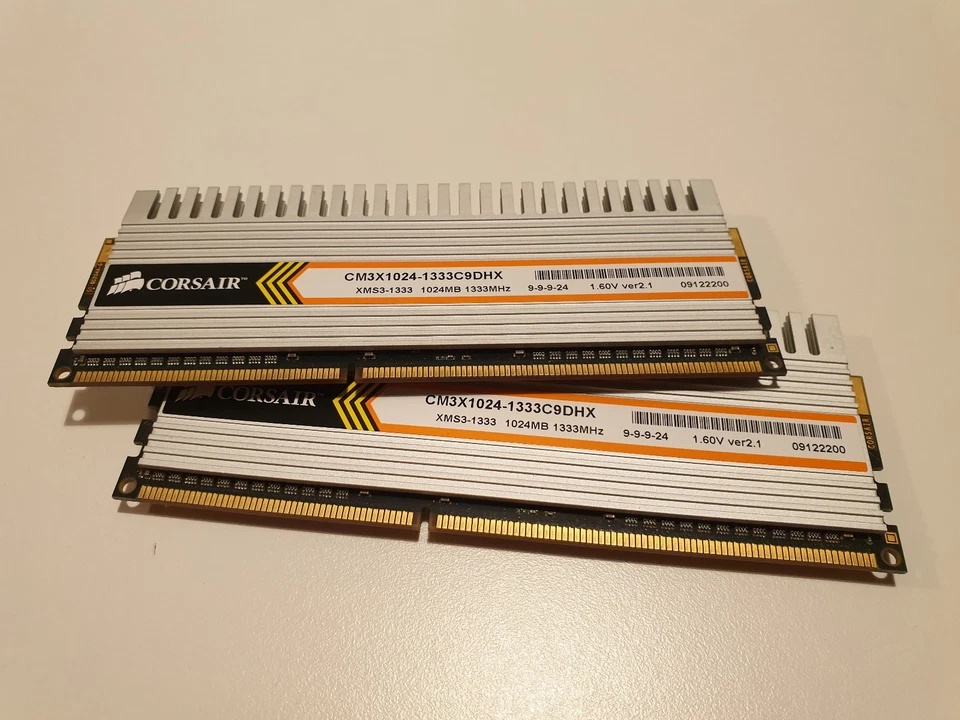 2GB Corsair XMS3 DHX DDR3 PC3-10600 (1333MHz) CAS/CL 9 SDRAM CM3X1024-1333C9DHX - Image 3 of 4