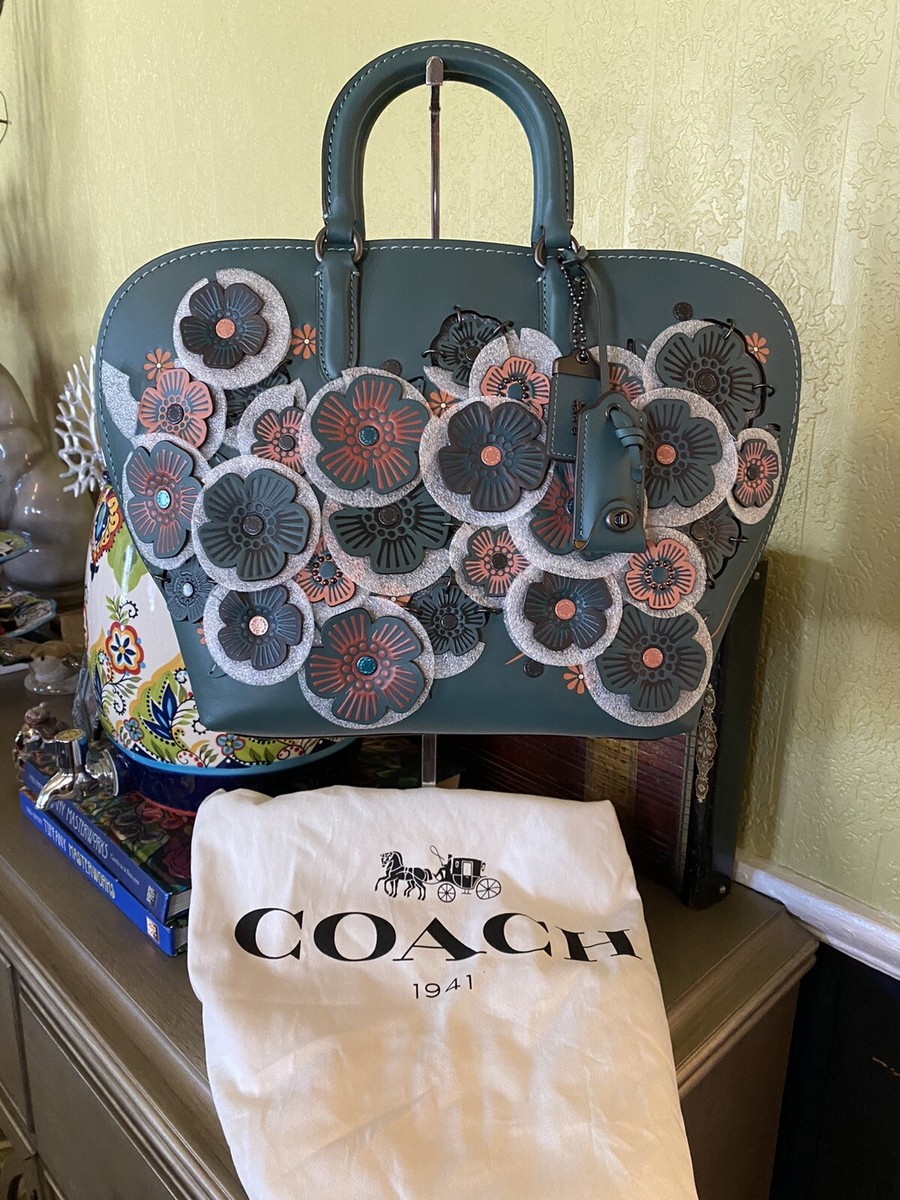 希少美品 COACH フラワープリント ボディバッグ　ネイビー レザー 花柄 希少美品 COACH フラワープリント ボディバッグ ネイビー レザー 花柄