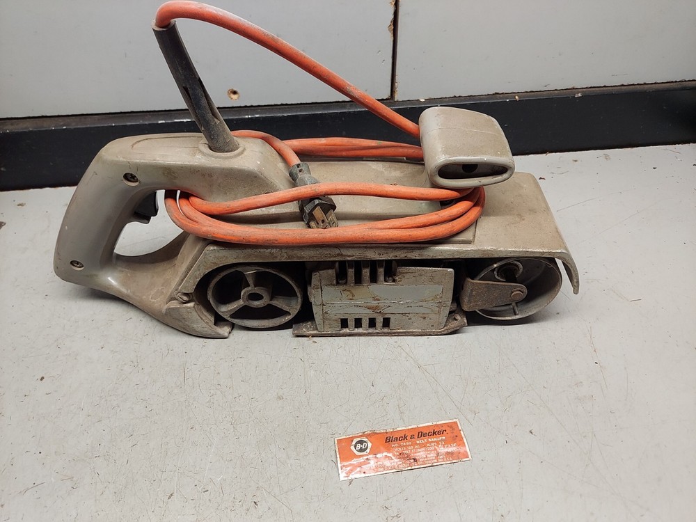 Vintage 7450 BLACK & DECKER Belt Sander **READ FULL DESCRIPTION**