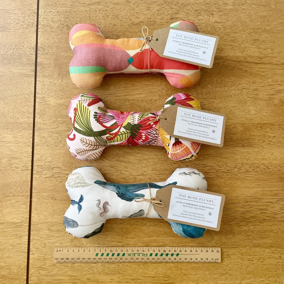 Elegante hueso de juguete suave para perros | Con o sin chirrido | Hecho a mano y local Foto 3 de 4