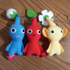 Nintendo Store Pikmin Mascot 3 Piece Set Plush Keychain Straps RED/BLUE/YELLOW