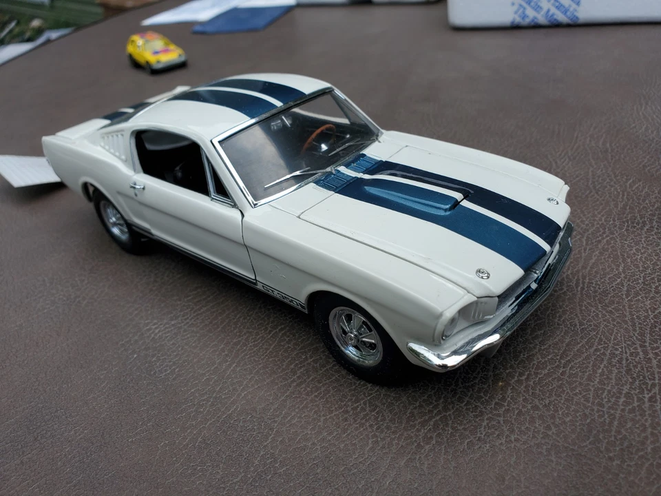 Franklin Mint 1965 福特野马谢尔比 GT350 — 第 2/4 张图片
