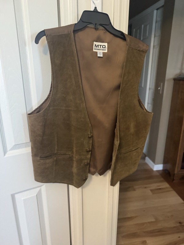 MTO International brown suede leather vest L