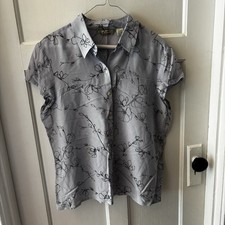 VINTAGE Tommy Bahama Womens Blue Floral Short...