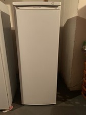 Frigidaire freezer upright 6 cu. ft FFFU06M1TW gently used