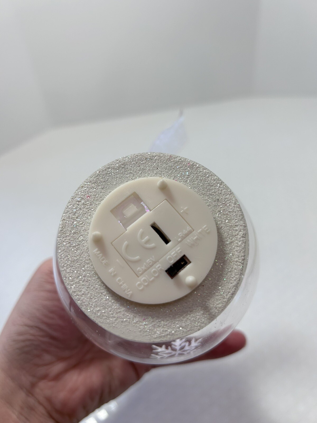 3.5” Glass Dome Light Up Christmas Angel W/ Heart Ornament Snowflake Etchings 